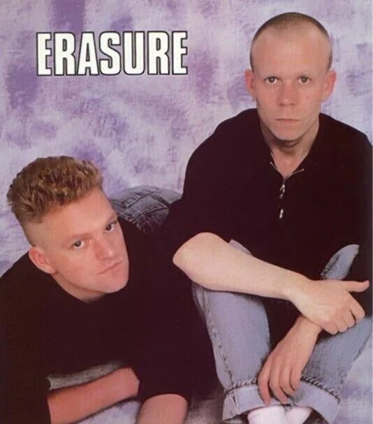 Группа Erasure. Энди Белл Erasure 1985. Erasure 1987 Erasure. Erasure Andy Bell 1988. Erasure перевод