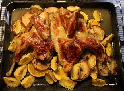 Курица с яблоками в духовке рецепт
