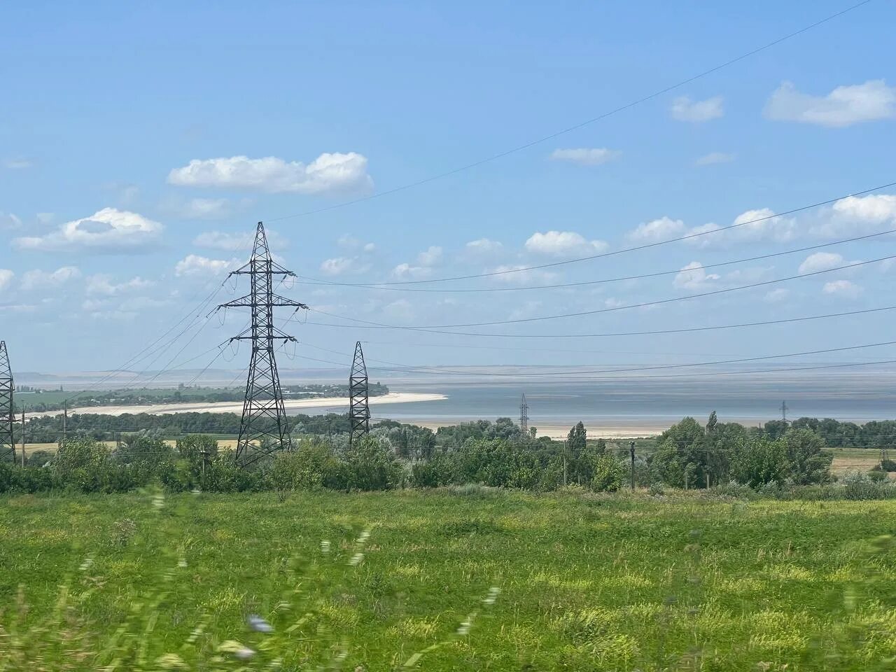 Каховское водохранилище Каменка-Днепровская. Днепровское водохранилище 2023. Вид на Каховское водохранилище. Каховское водохранилище 2023.