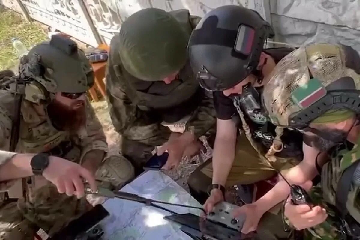 Как проходит спец. Боец спецназа. спецназ рф на украине. российский боец спецоперации на украине. боец российского спецназа.