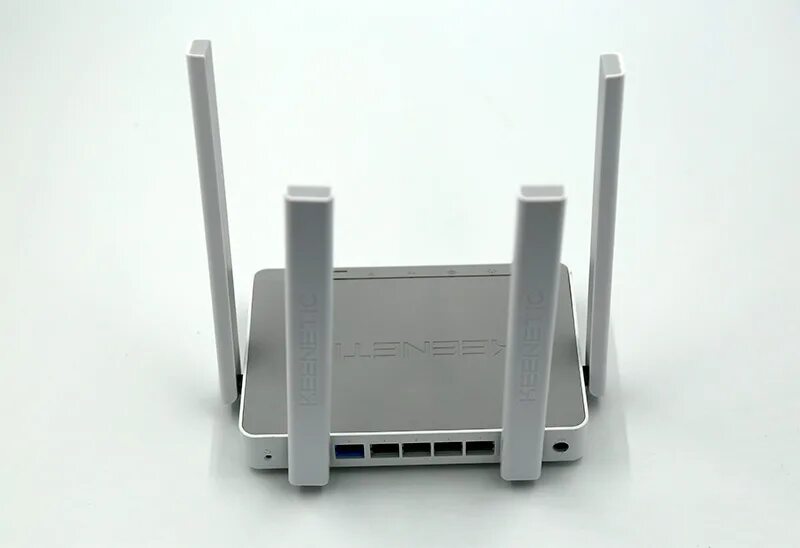 Роутер zyxel keenetic lite 1. Keenetic hero 4g антенна sma. Антенна кинетик. Антенна кинетик. Keenetic giga kn-1011.