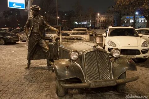 Памятник никулину