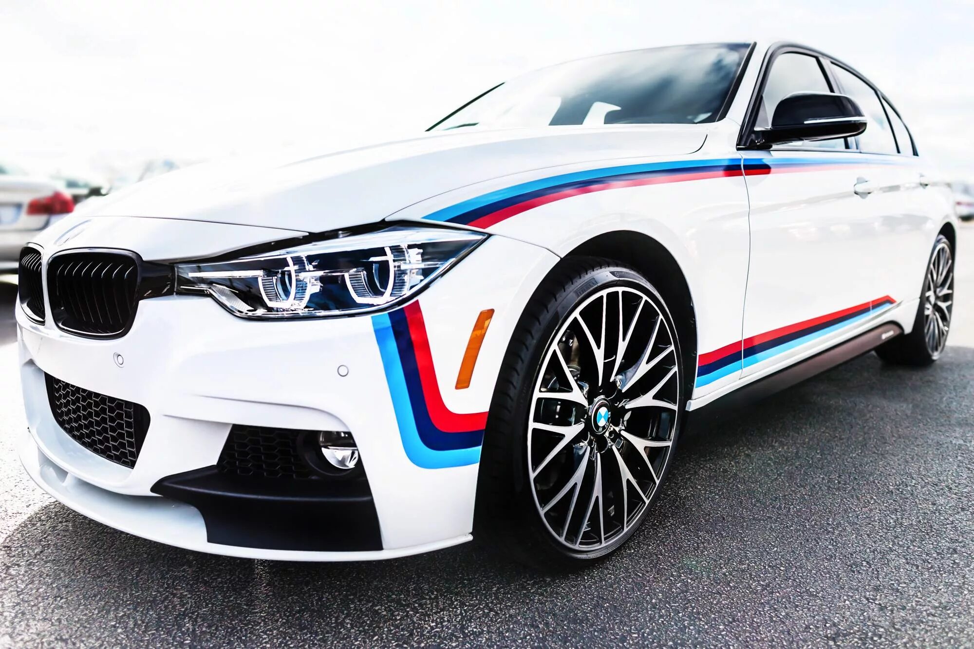 BMW f30 m Performance. BMW 340 f30 m Performance. F30 BMW M Performance полоски. BMW 3 f30 m Performance.