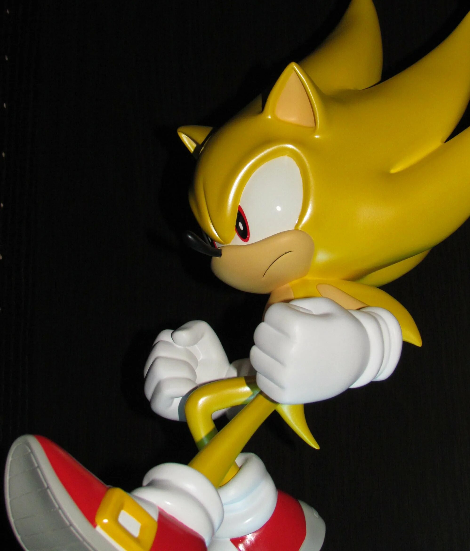Соник супер ежик желтый. Супер соник. Супер соник арт. Супер соник слушать. Sonic forces super sonic.