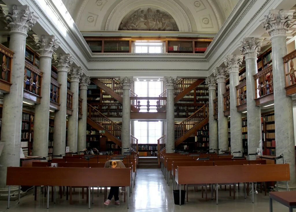 Национальная библиотека Финляндии. Библиотека университета Хельсинки. Библиотека в Финляндии в Хельсинки. Университетская библиотека Хельсинки (Финляндия)..