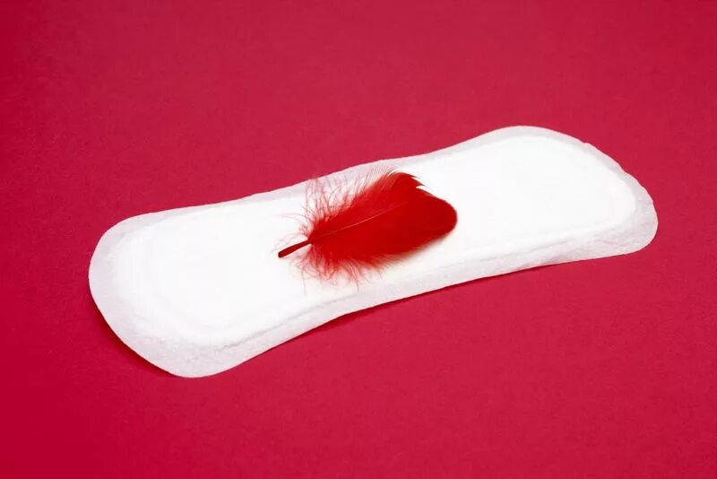 Мажущие кровянистые выделения. Прокладка с менструацией.
