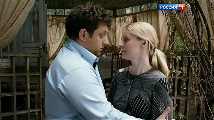 Девушка в приличную семью 2012. Кино девушка в приличную семью. девушка в приличную семью фильм 2012. сериал девушка в приличную семью. савосина мелодрамы.