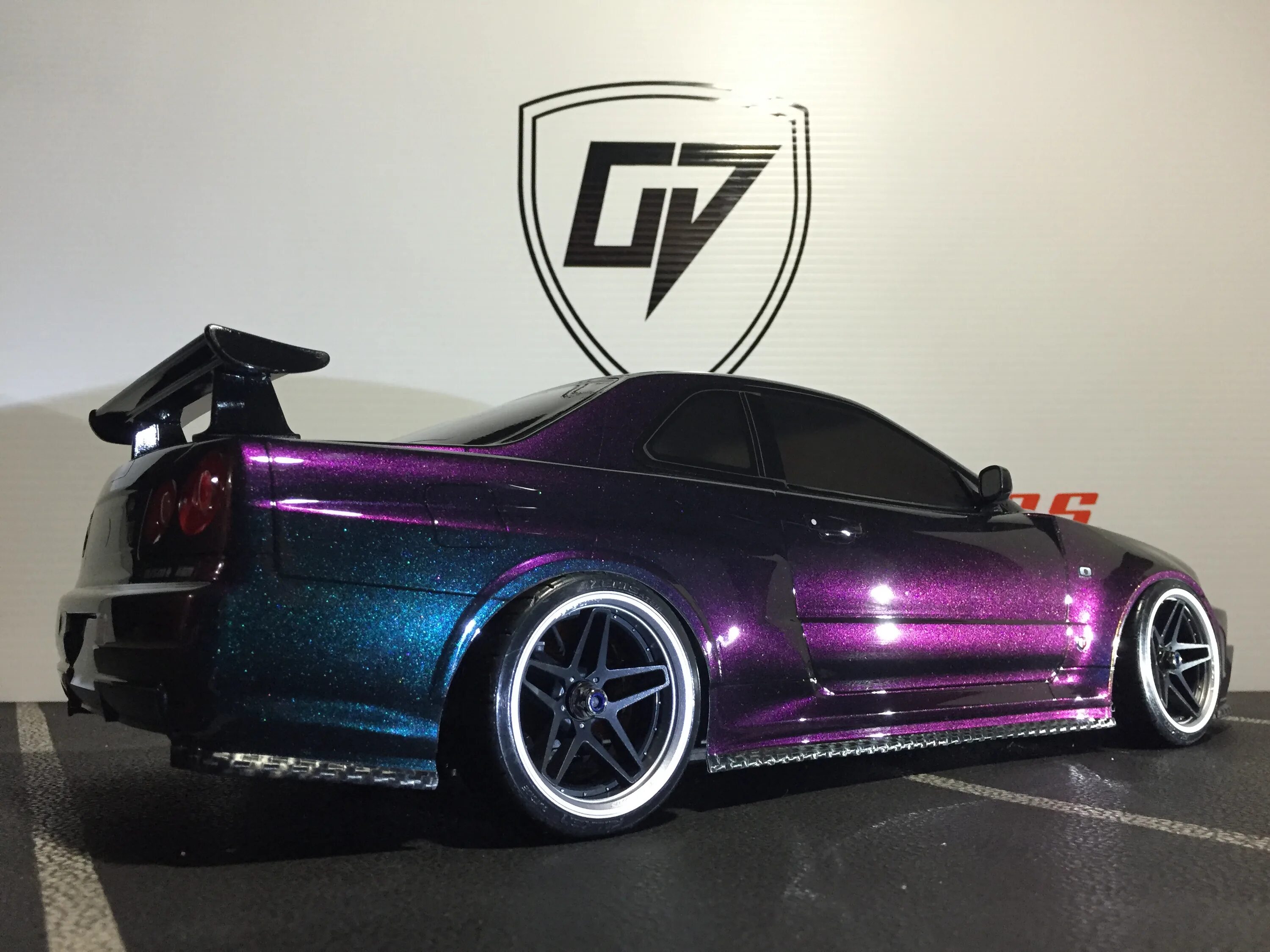 Skyline tuning. Nissan Skyline gtr34 RC Drift. Nissan Skyline GTR r34 фиолетовый. RC Drift Nissan Skyline r34. Skyline r34 GTR винил.