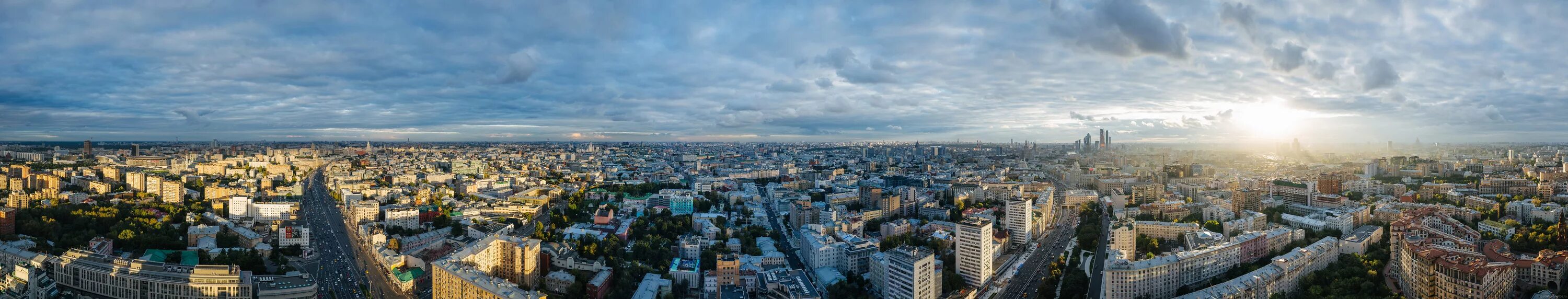 Городская панорама новосибирск. Панорамы москвы варламов. Благовещенск город свободный. Кулрей панорама. Дальний восток город благовещенск.