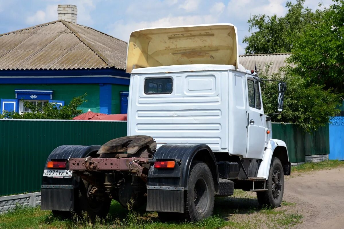 Красный камаз седельный тягач 6460. Сканиа 6 поколения и 4 рядом. Седельный тягач ростовская область. Peterbilt 567 sleeper. Седельный тягач ростовская область.