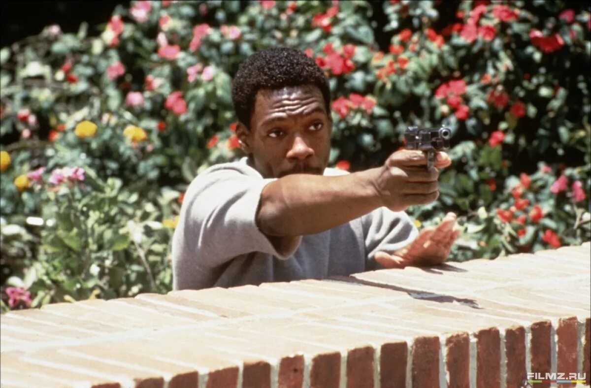 Полицейский из беверли-хиллз фильм 1984. Эдди мерфи полицейский из беверли хиллз 1. Полицейский из беверли-хиллз 1984 постер. Полицейский из беверли-хиллз фильм 1984. Беверли хиллз 1984.