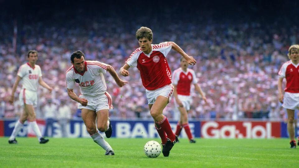 13 июня 1985 года. Микаэль Лаудруп сборная Дании. Michael Laudrup 1986.