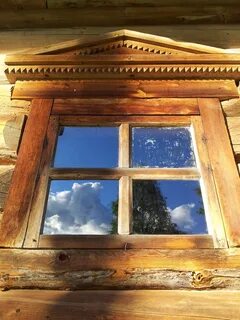 Окна в деревенском доме