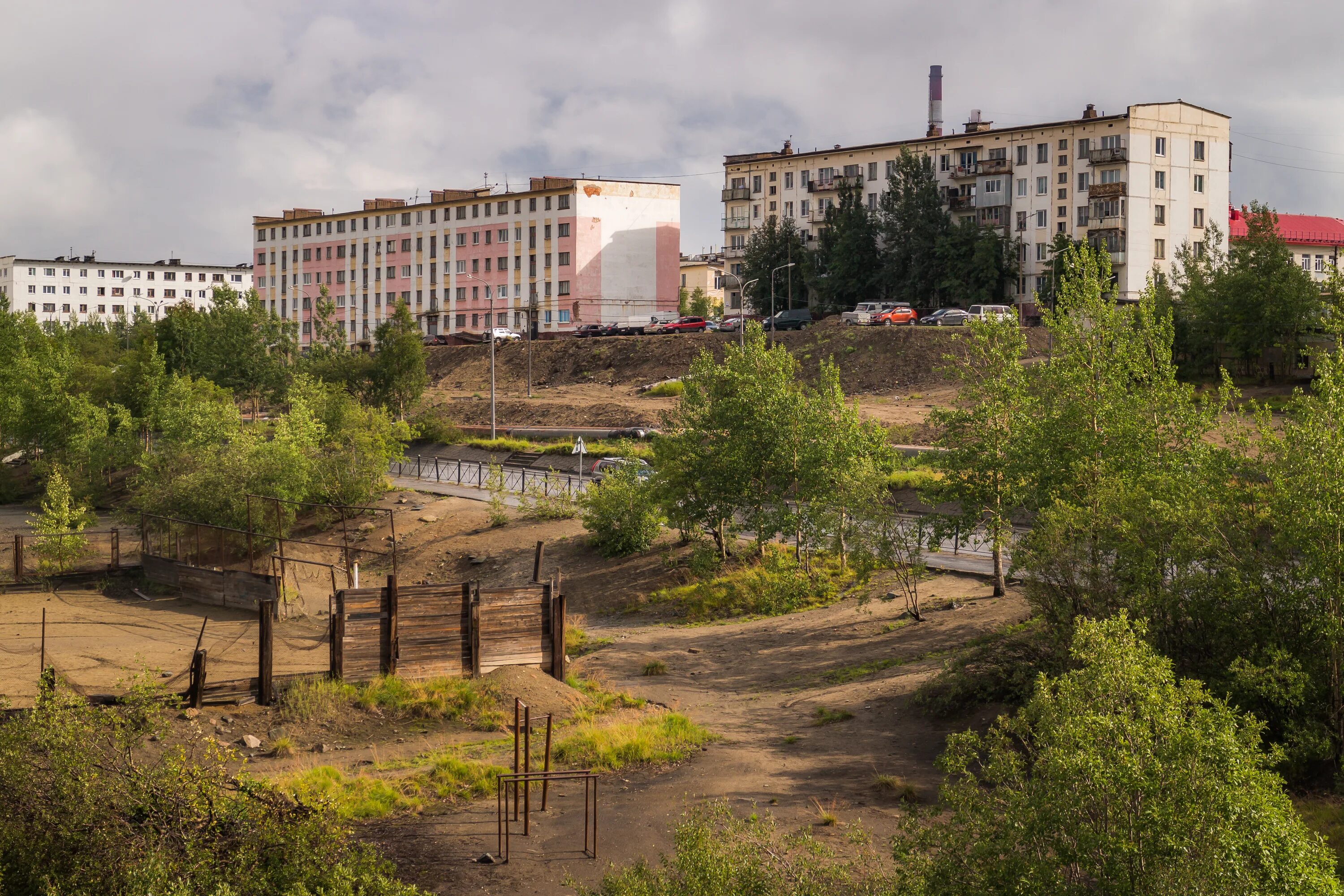 Погода никель мурманской норвежский сайт. Никель Мурманская область. Никель поселок. Пгт никель Мурманской области. Никель Мурманск.