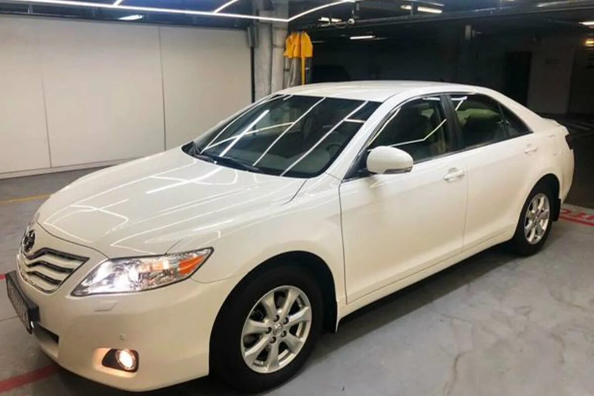 Купить камри 40 иркутск. Тойота Камри v40 белая. Camry v40 белая. Тойота 40 Camry белая. Camry 40 рест белая.