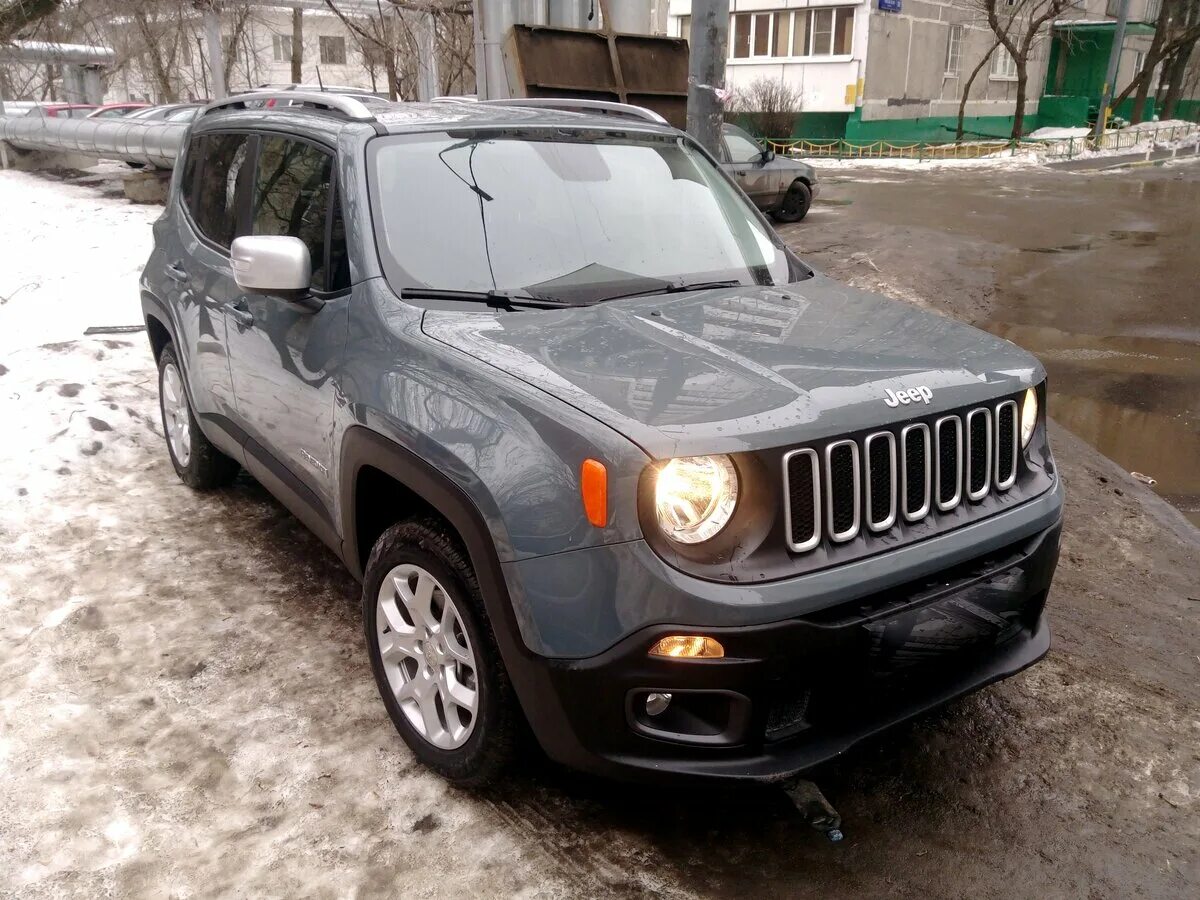 Авто ру джип. Jeep Renegade серый. Jeep Renegade 2017. Jeep Renegade i. Jeep Renegade 2018 серый.