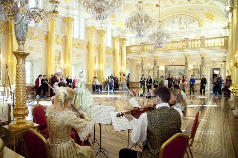 Царицыно музей-заповедник дворец. Царицыно Екатерининский дворец. Музей заповедник Царицыно ЗАГС. Царицыно Екатерининский зал большого дворца. Прием царицыно