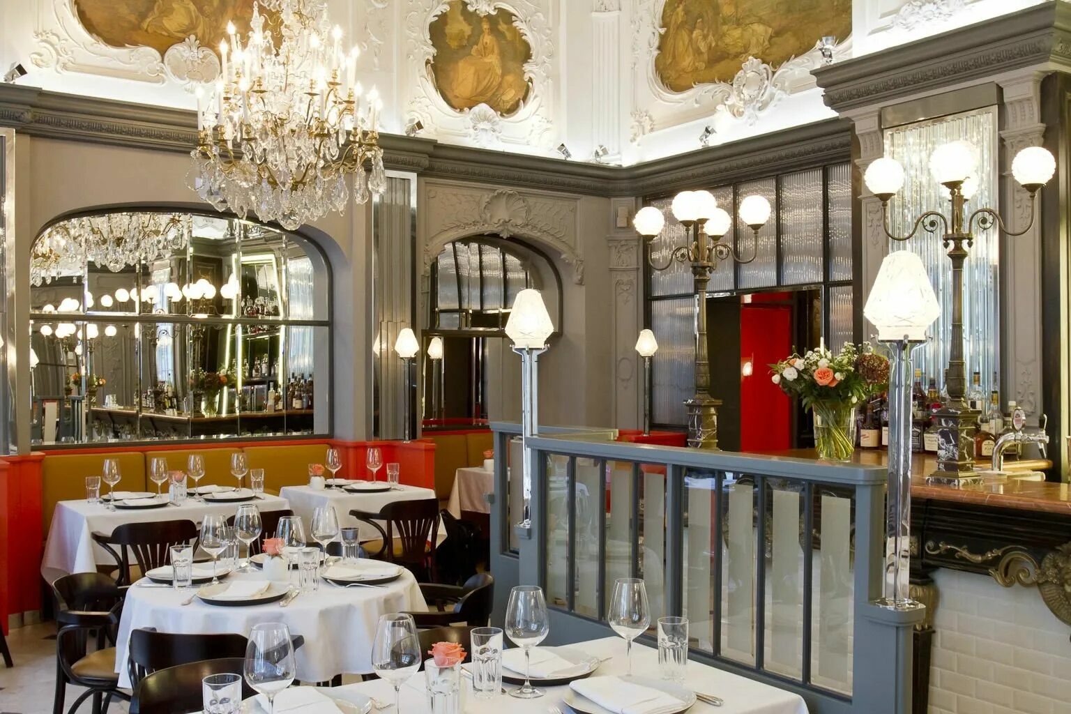 Кафе мост. Ресторан brasserie мост (москва). кафе мост москва кузнецкий мост. brasserie ресторан кузнецкий мост. кафе бразери мост москва.