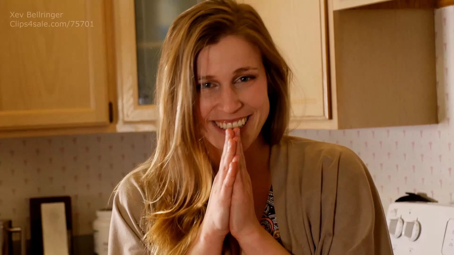 Xev berlinger new. Ксев беллрингер mom. Mommy xev. Хэв берлингер актриса. New xev bellringer 2020.