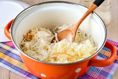 Рецепт квашеной капусты с солеными огурцами