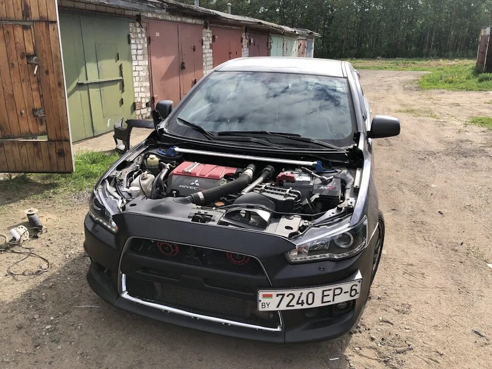 Проблемы мицубиси. Эво 9 без бампера. Эво бампер на Лансер 10. Губа Lancer EVO 9. Эво бампер на Лансер 10 Сайлинг.