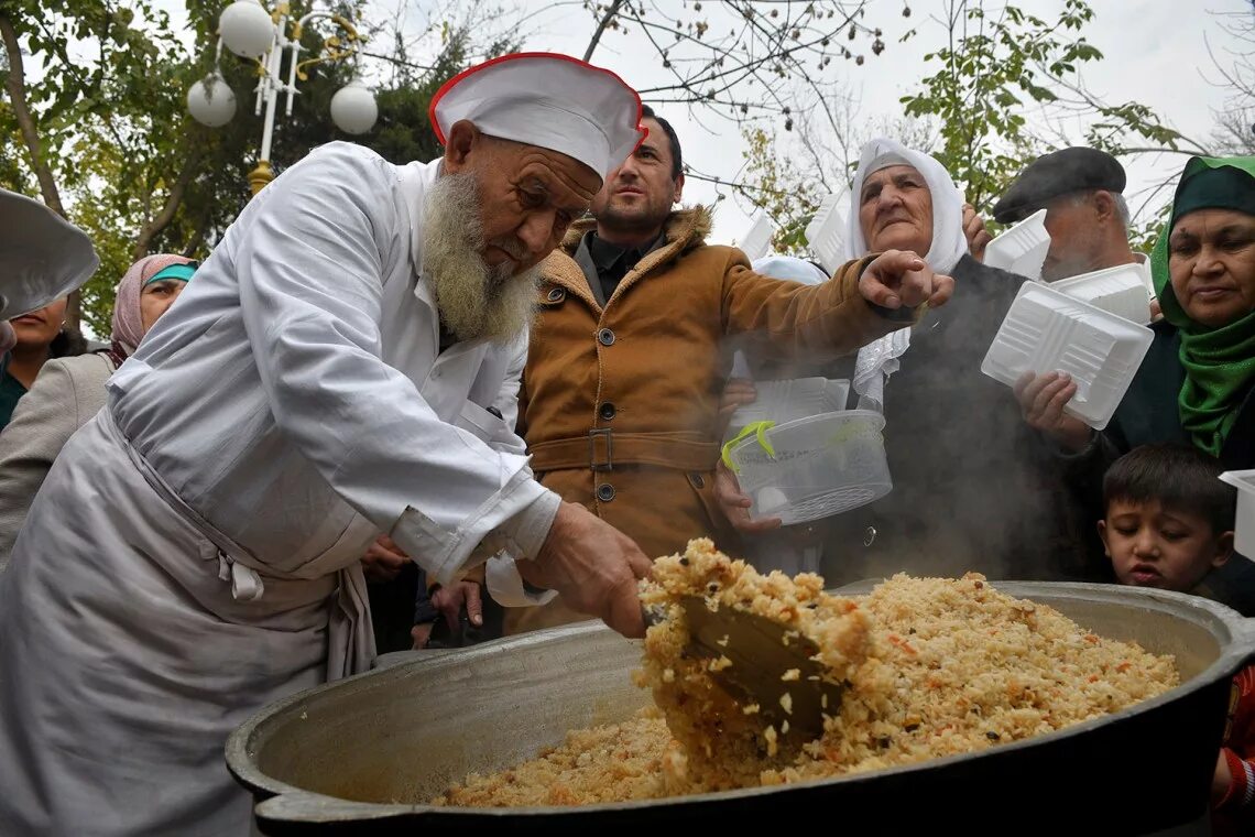 Таджикистан люди. Таджикистан сейчас. Таджикистан сейчас фото. Таджикистанский. Сколько лет таджикскому лет