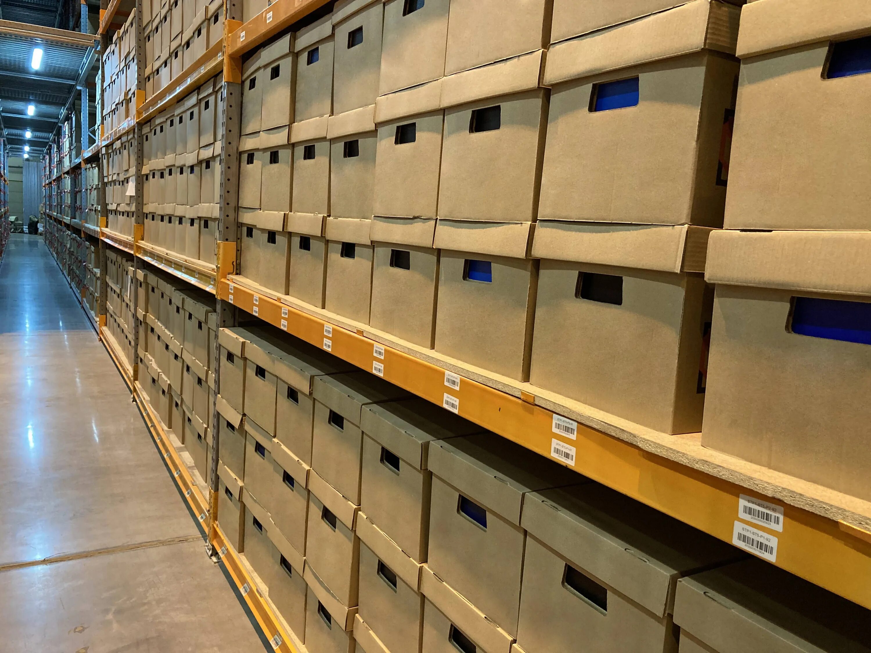 Хранение архива. Хранение документов в архиве. Архив организации. Архивные услуги.