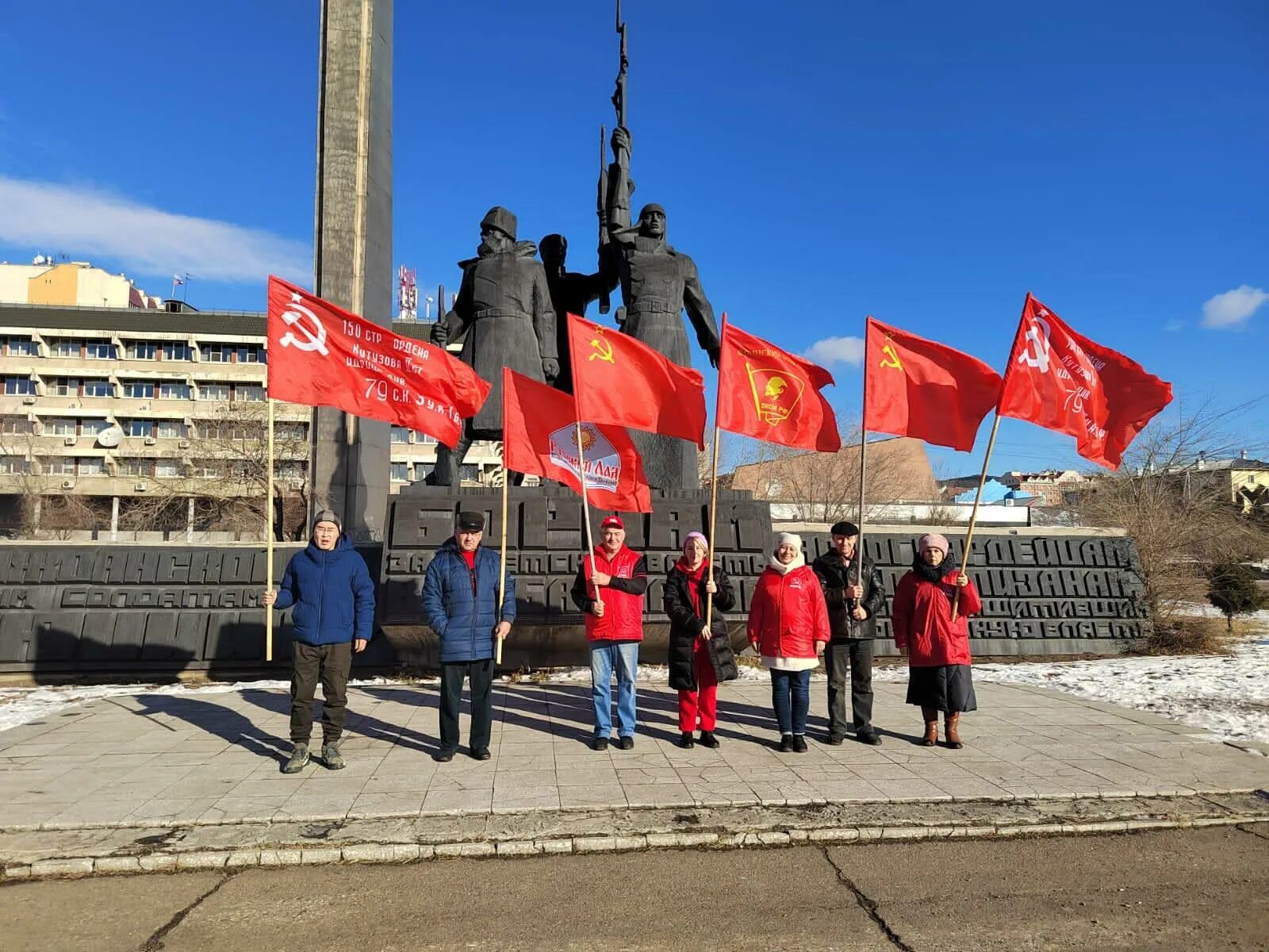 7 Ноября. 7 Ноября праздник. День Октябрьской революции праздник. Демонстрация 7 ноября. Ноября день революции