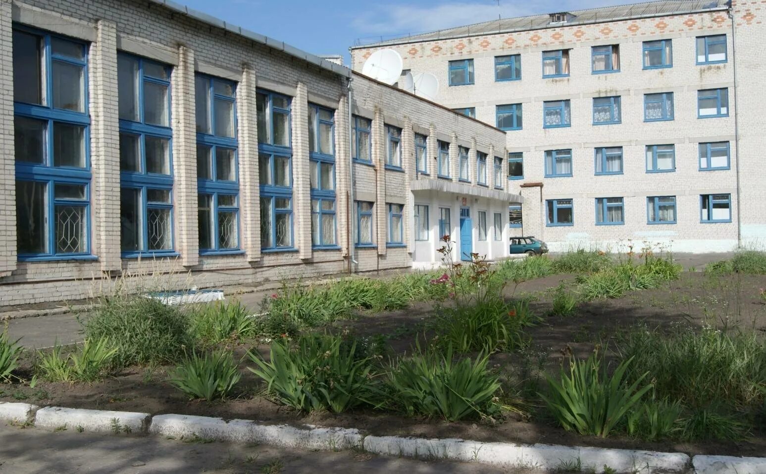 Комаричи школа 1. Комаричское училище. Комаричский техникум механико-технологический. Комаричский механико технологический. Кмтт навля.