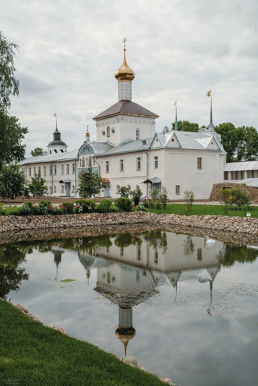 Толгский монастырь ярославль сайт. Свято-Введенский Толгский женский монастырь. Свято-Введенский Толгский монастырь в Ярославле. Толга женский монастырь Ярославль. Талдомский монастырь Ярославль.