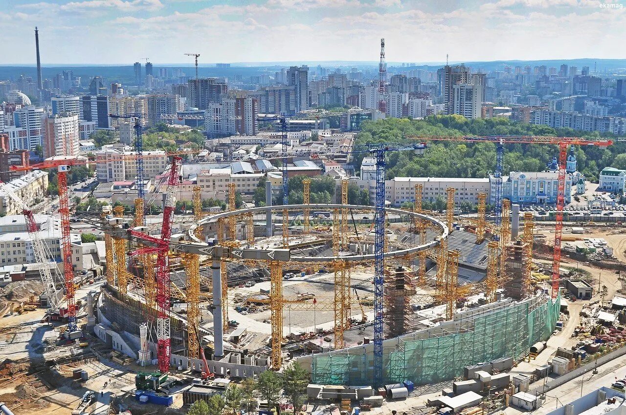 Екатеринбург сити ход строительства. Строительство. Масштабная стройка. Новое строительство. Екатеринбург жк стройка.