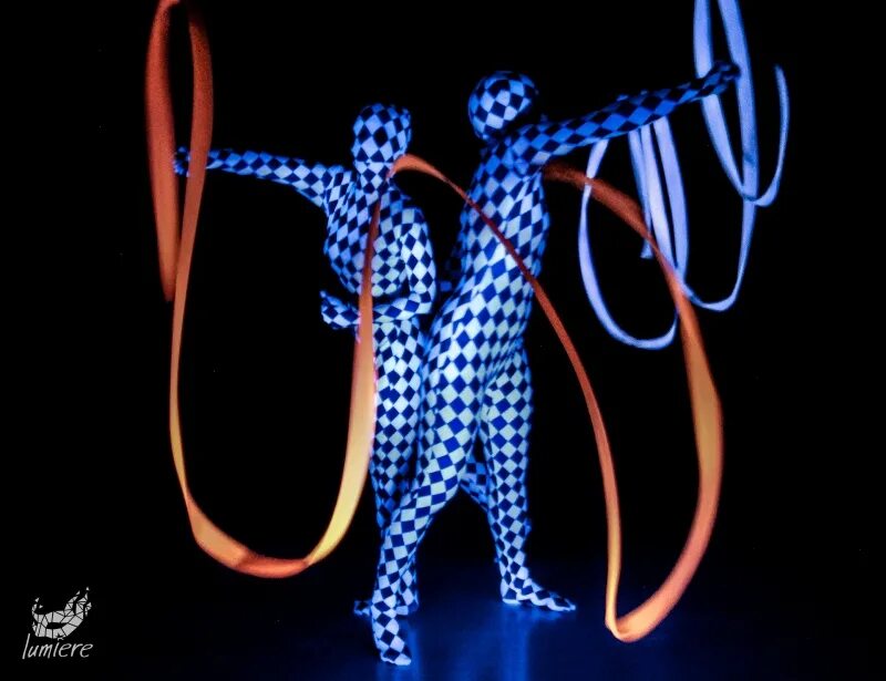 огненное шоу позы.