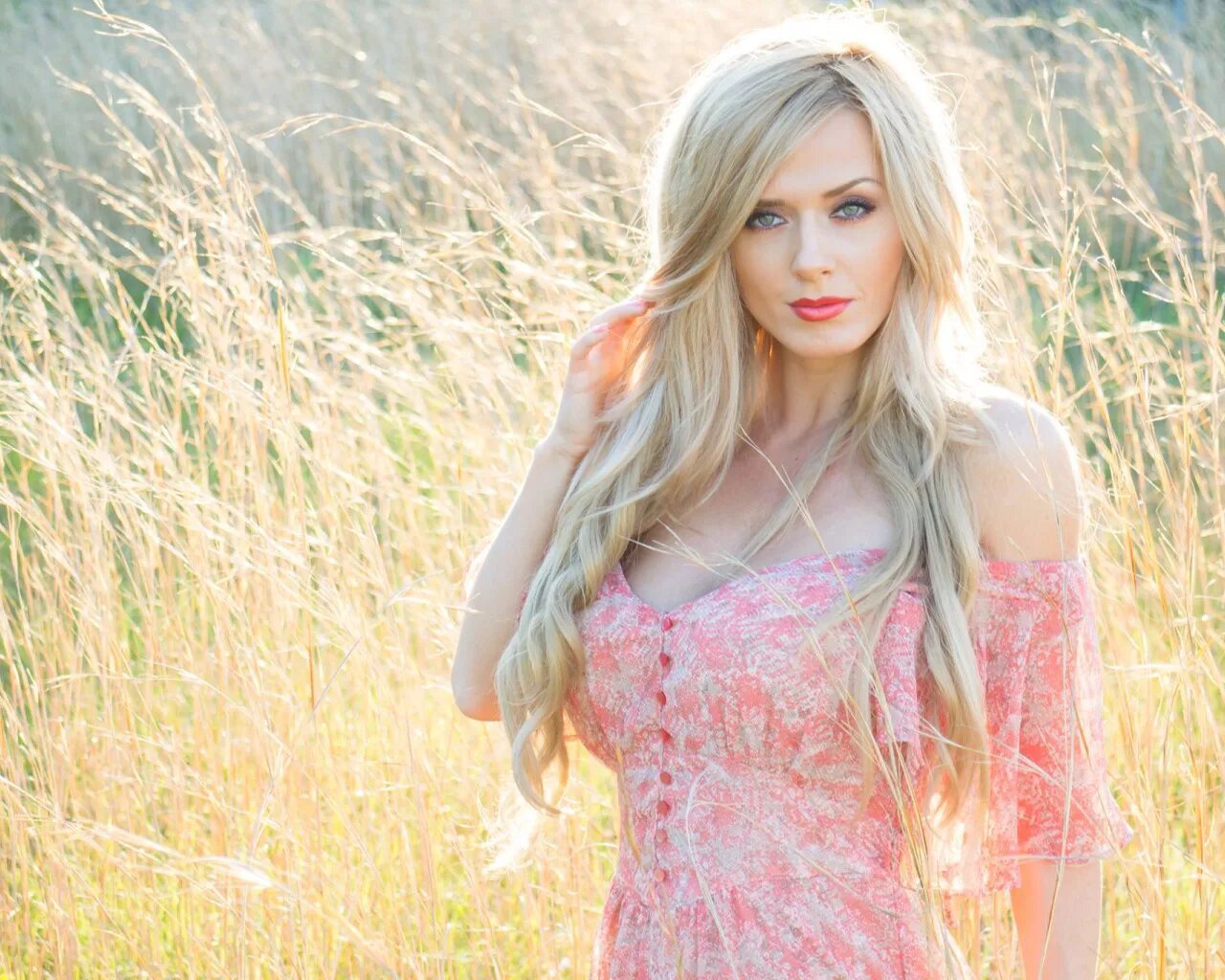 Russian blondes girl. Russian blondes girl. Russian blondes girl. Красивые блондинки. Ксения илеткина 2018.