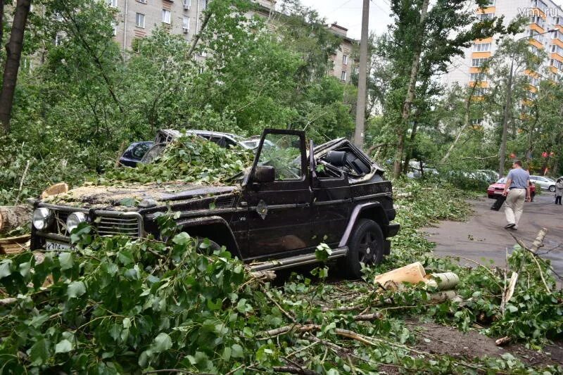 Ураган в Москве 1998. Смерч в Москве 1998. Торнадо в Москве 1998. Ураган в Москве.