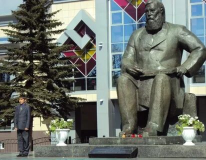Памятник ивану яковлеву