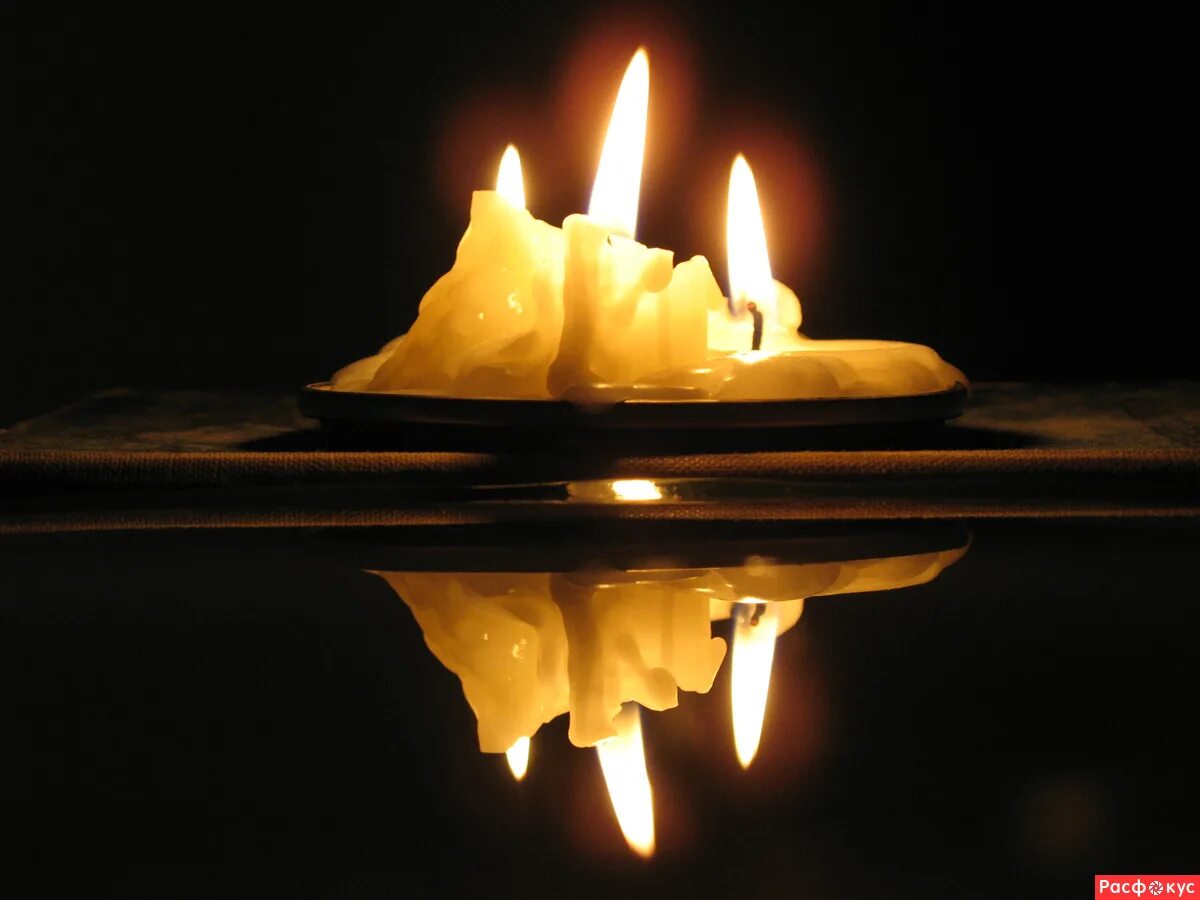 Огарок восковой свечи. Огарок свечки. Огарок свечи. Огарки от свечей. Огарок свечки.