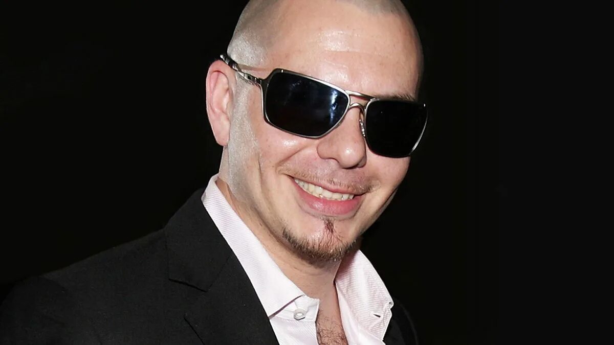 Pitbull over. Pitbull певец. Питбуль (рэппер). Pitbull рэпер 2022. Питбуль певец фото.