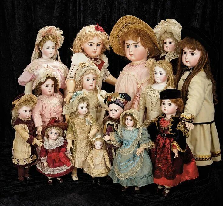 Купить куклу старую. Старинные куклы. Винтажные куклы. Коллекция старинных кукол. Коллекция антикварных кукол.