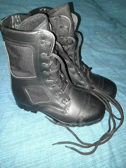 Бутекс берцы черные облегченные. Берцы армада легион. Скиф 0058/2wa (доф). Vaneda 1203 берцы. Берцы бутекс на молнии.