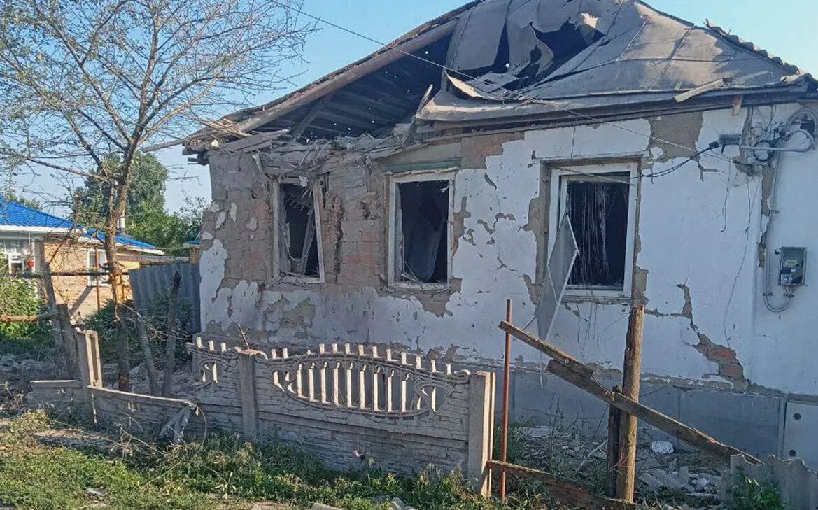 2022. Белгород обстрел 2022. Обстрел белгородской области. Обстрелы белгорода сегодня со стороны украины сейчас. Белгород обстрел.