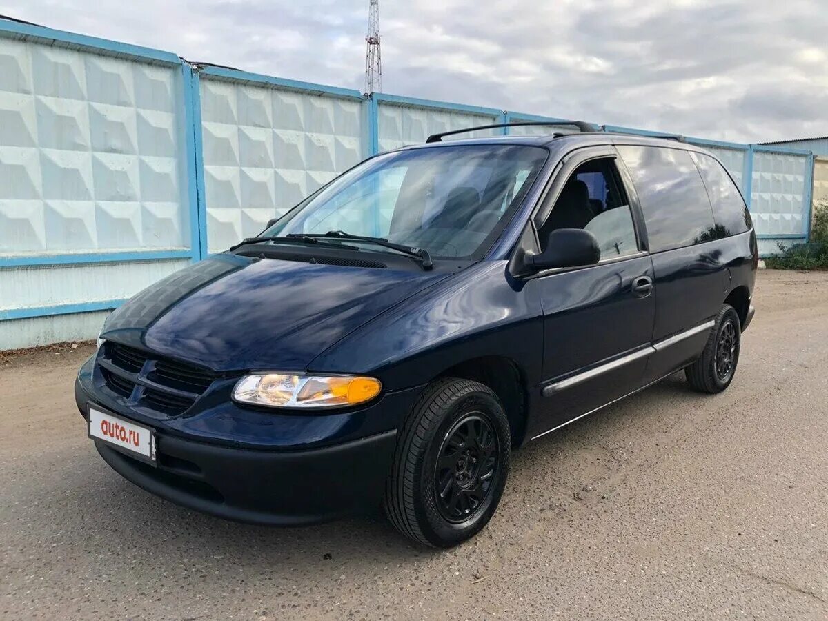 Додж караван 2000 года. Dodge Caravan 2000. Dodge /Grand/ Caravan 2000. Dodge Caravan III 2000. Додж Караван 2000г.