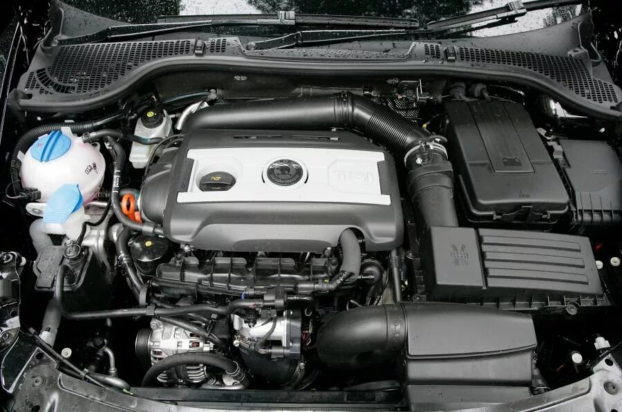 1.8 tsi gen 3. Двигатель 1.2 Шкода Октавия. Octavia 2.0 TSI. Шкода Октавия ТСИ. Шкода Октавия а5 1.8 TSI.
