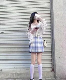 tianxin026's tweet photo. 天 气 太 热 了.上 班 摸 鱼 一 下 吗.去 厕 所 我 视 频 给 你 看.比 ...