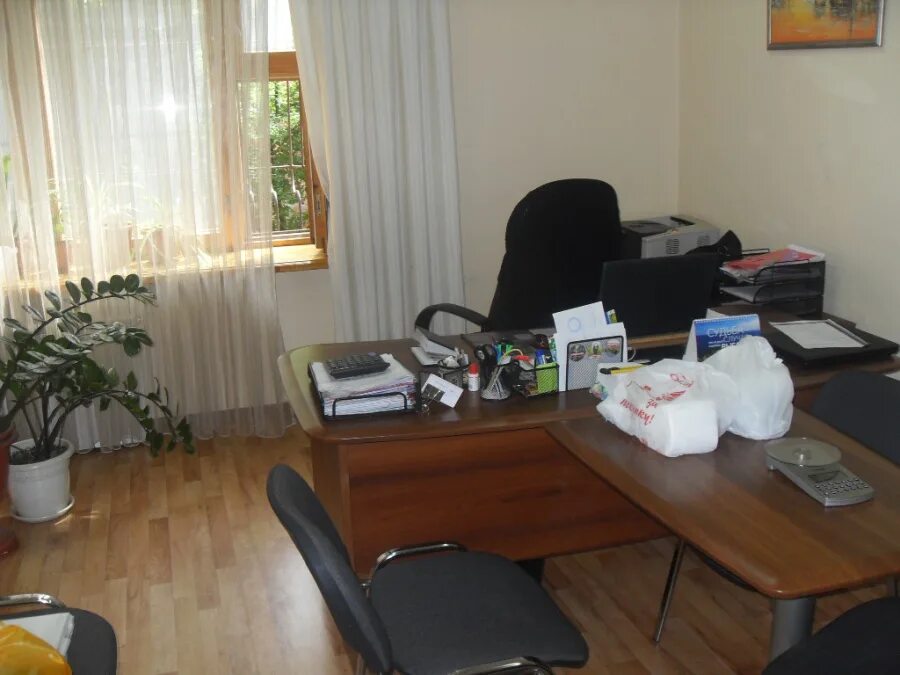 Аренда кабинета кемерово. Молодежный 4 кемерово помещение снять. Аренда кабинета кемерово. Аренда кабинета кемерово. Кемерово, кузнецкий проспект, 33д.