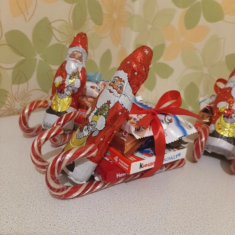 новогодняя упаковка дед мороз. сладкий подарок сани деда мороза. сладкий подарок на новый год дед мороз. дед мороз сувенир. сладкий подарок на новый год дед мороз.