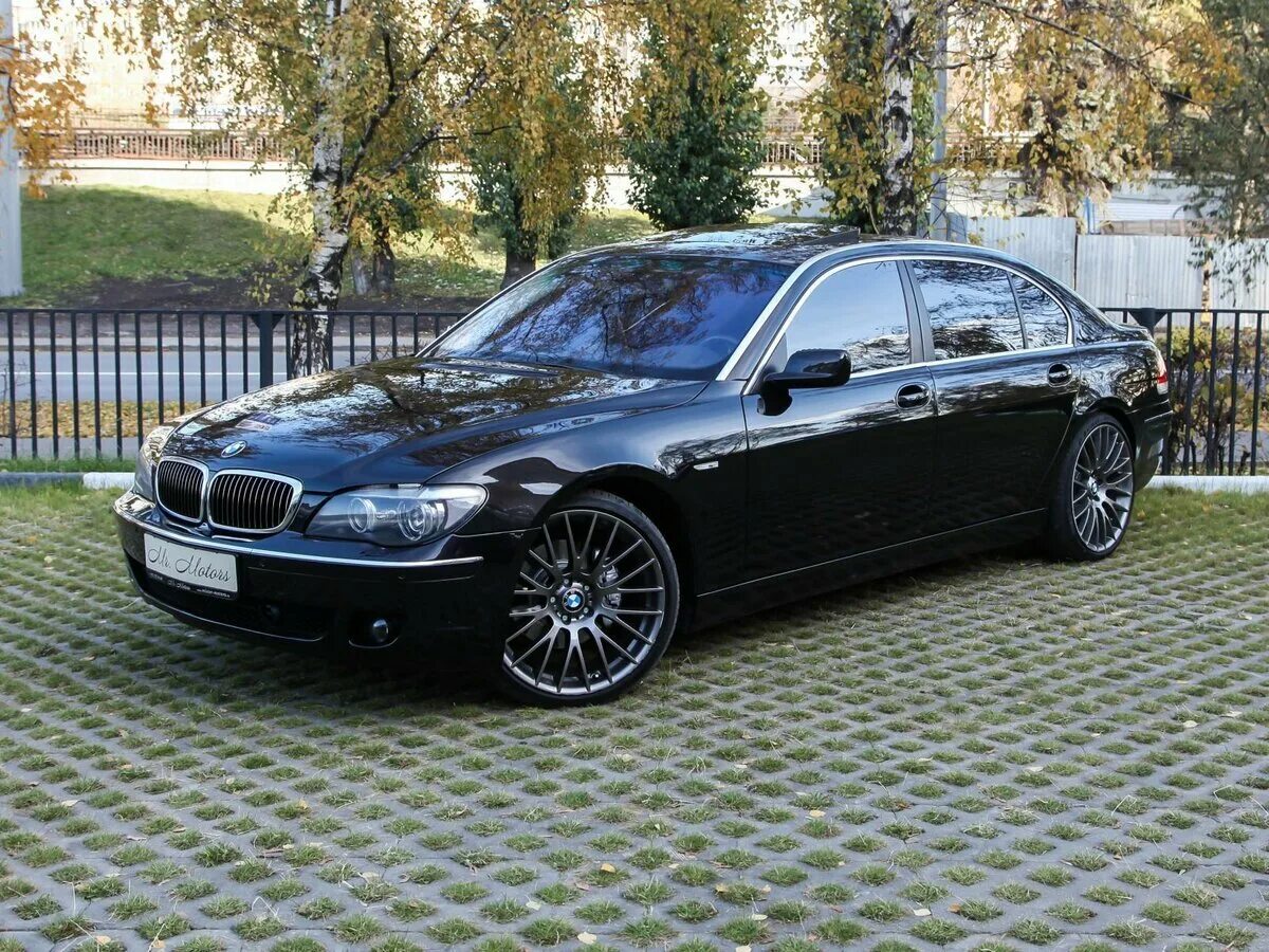 Купить бмв 7 с пробегом. BMW e65/66. BMW e65 750i. BMW 750li e65. BMW e66 Black.