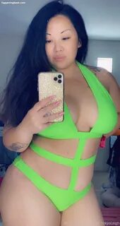 tokyoleigh Nude OnlyFans Leaks.