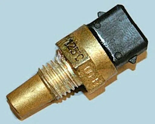 Датчик охлаждающей жидкости змз 409. Датчик температуры охлаждающей жидкости уаз патриот 409 двигатель. датчик охлаждающей жидкости патриот 409. датчик охлаждающей жидкости уаз 409 патриот. температурный датчик уаз патриот 409 двигатель.