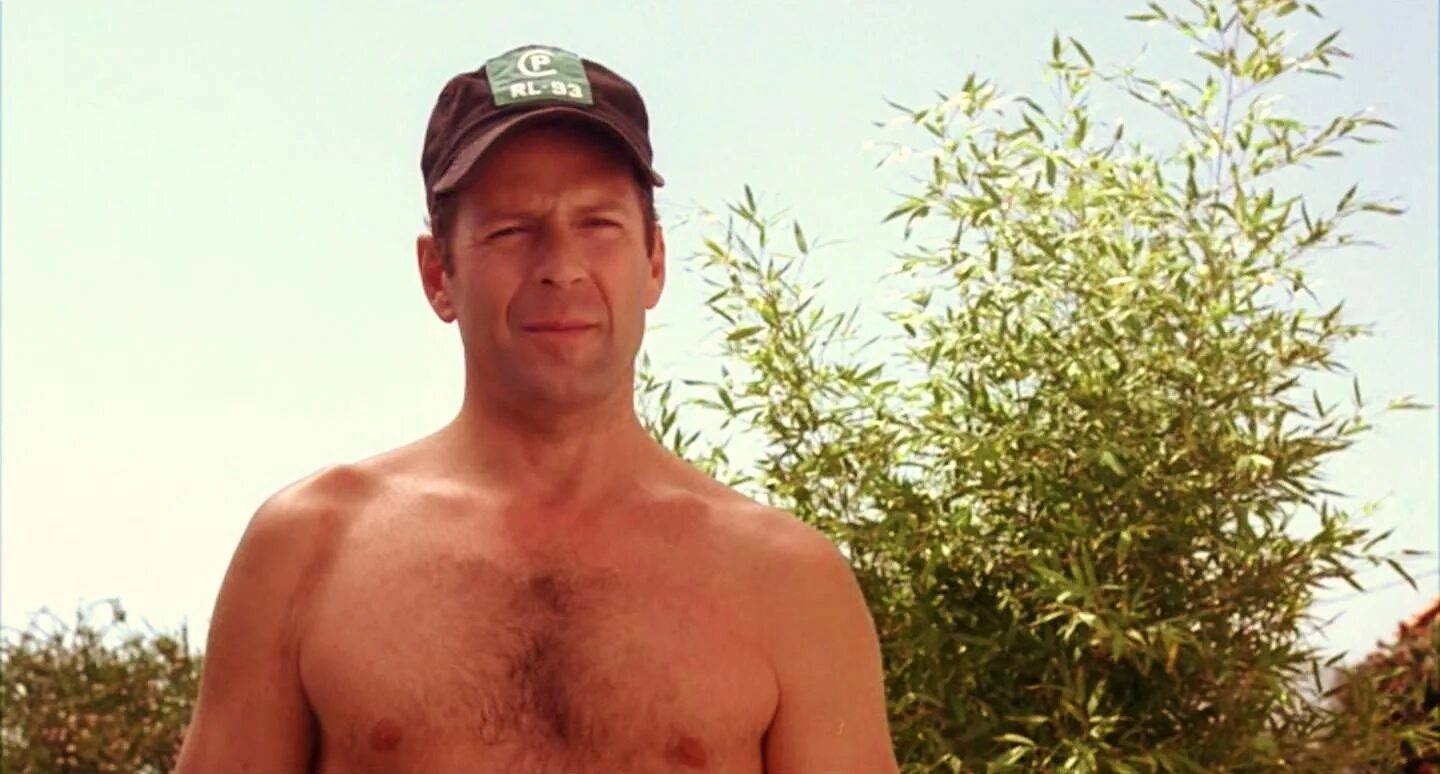 Bruce Willis 1994. Цвет ночи 1994. Брюс Уиллис торс. Брюс уиллис цвет