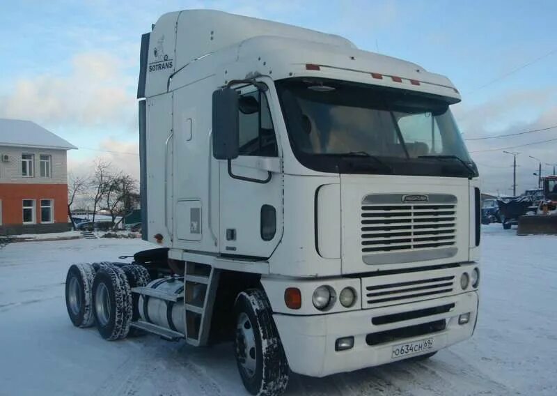 Грузовик фредлайнер коламбия. Скания p340 la4x2hna 2008. Седельный тягач scania r series в каменске-шахтинском. Фредлайнер аргоси 1999. Тягачи бу новосибирск.